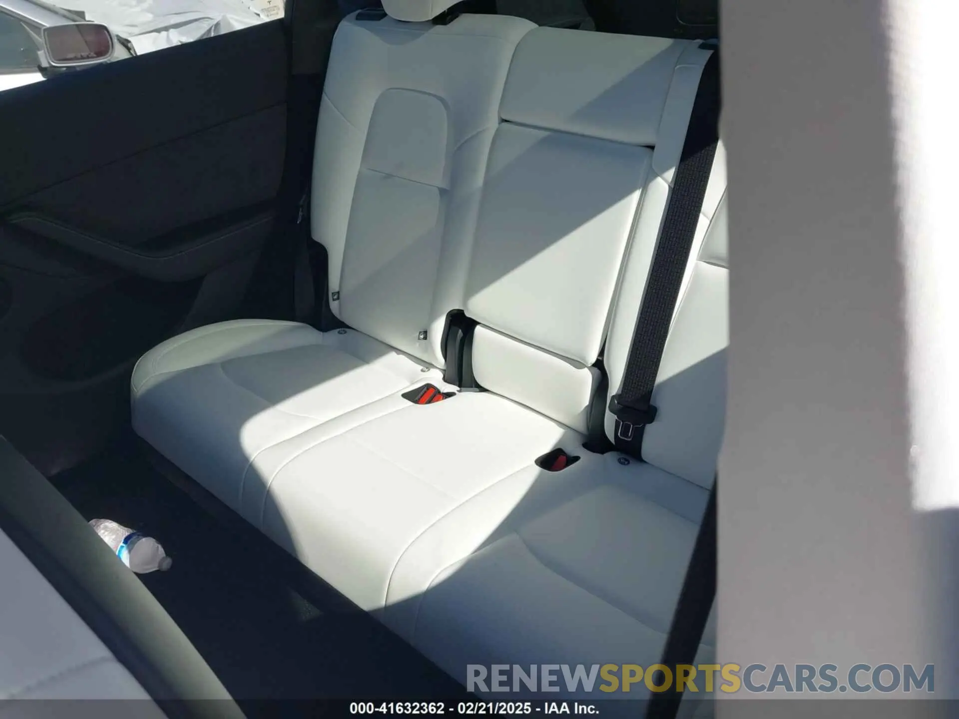 8 Фотография поврежденного автомобиля 7SAYGDEF1RA322163 TESLA MODEL Y 2024