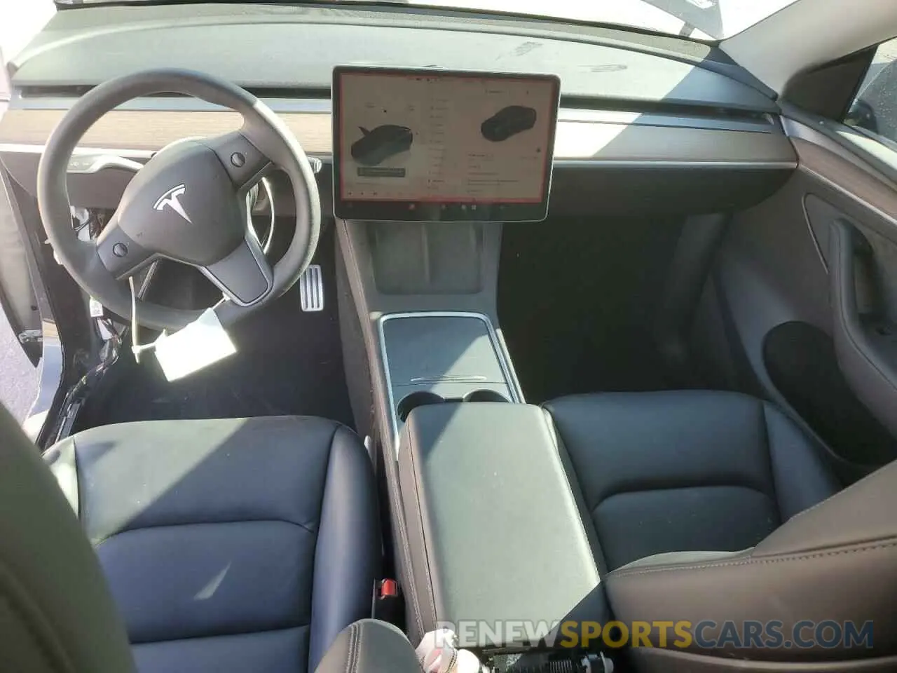 8 Photograph of a damaged car 7SAYGDEF1RF045727 TESLA MODEL Y 2024