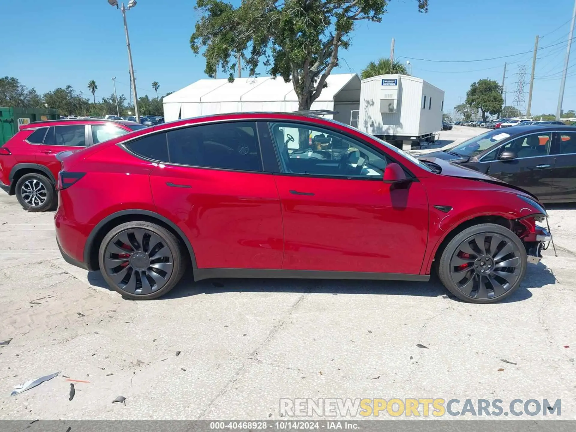 13 Photograph of a damaged car 7SAYGDEF2RF063914 TESLA MODEL Y 2024
