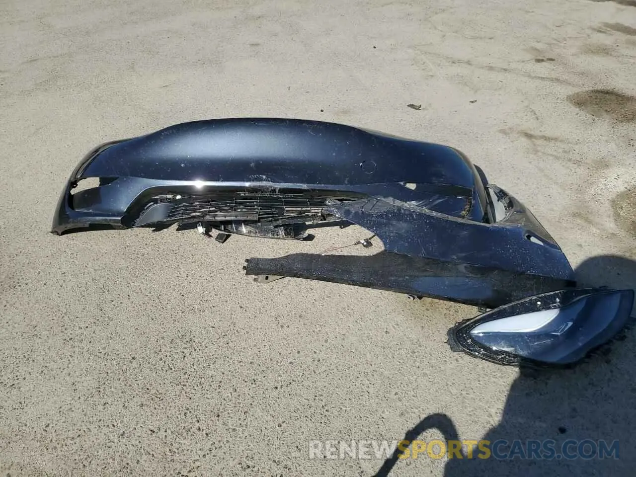 13 Photograph of a damaged car 7SAYGDEF2RF082060 TESLA MODEL Y 2024