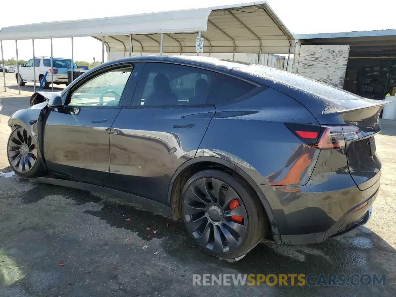 2 Photograph of a damaged car 7SAYGDEF2RF082060 TESLA MODEL Y 2024