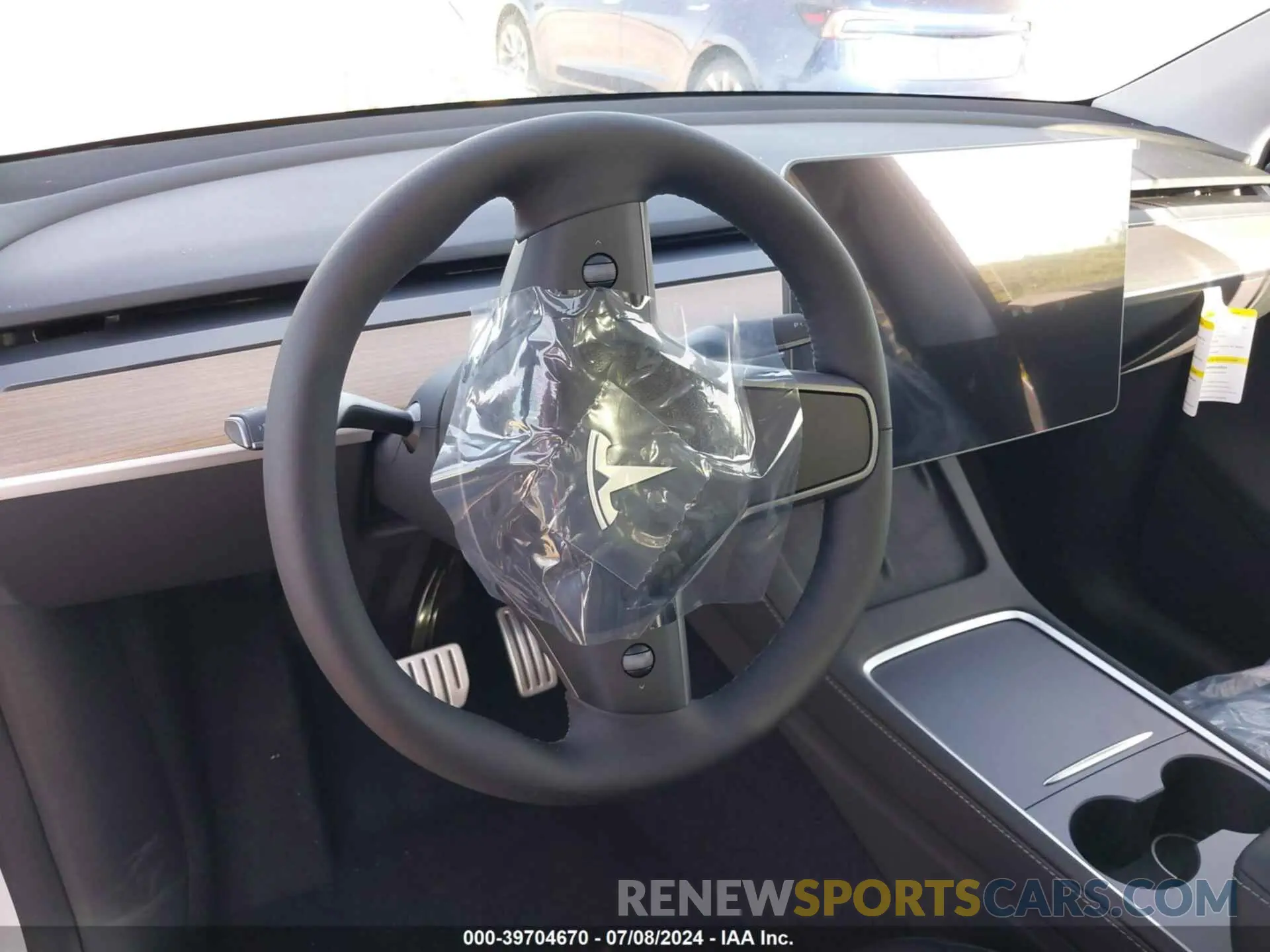 11 Photograph of a damaged car 7SAYGDEF3RA267652 TESLA MODEL Y 2024