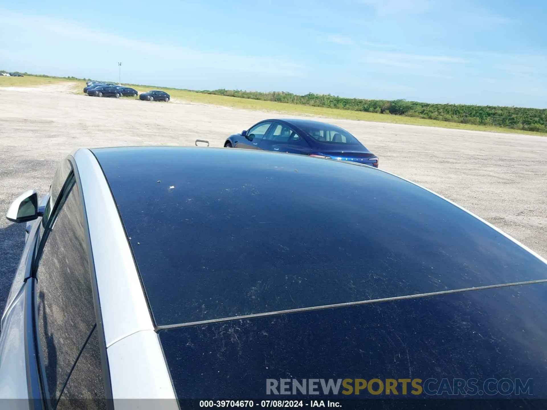 15 Photograph of a damaged car 7SAYGDEF3RA267652 TESLA MODEL Y 2024