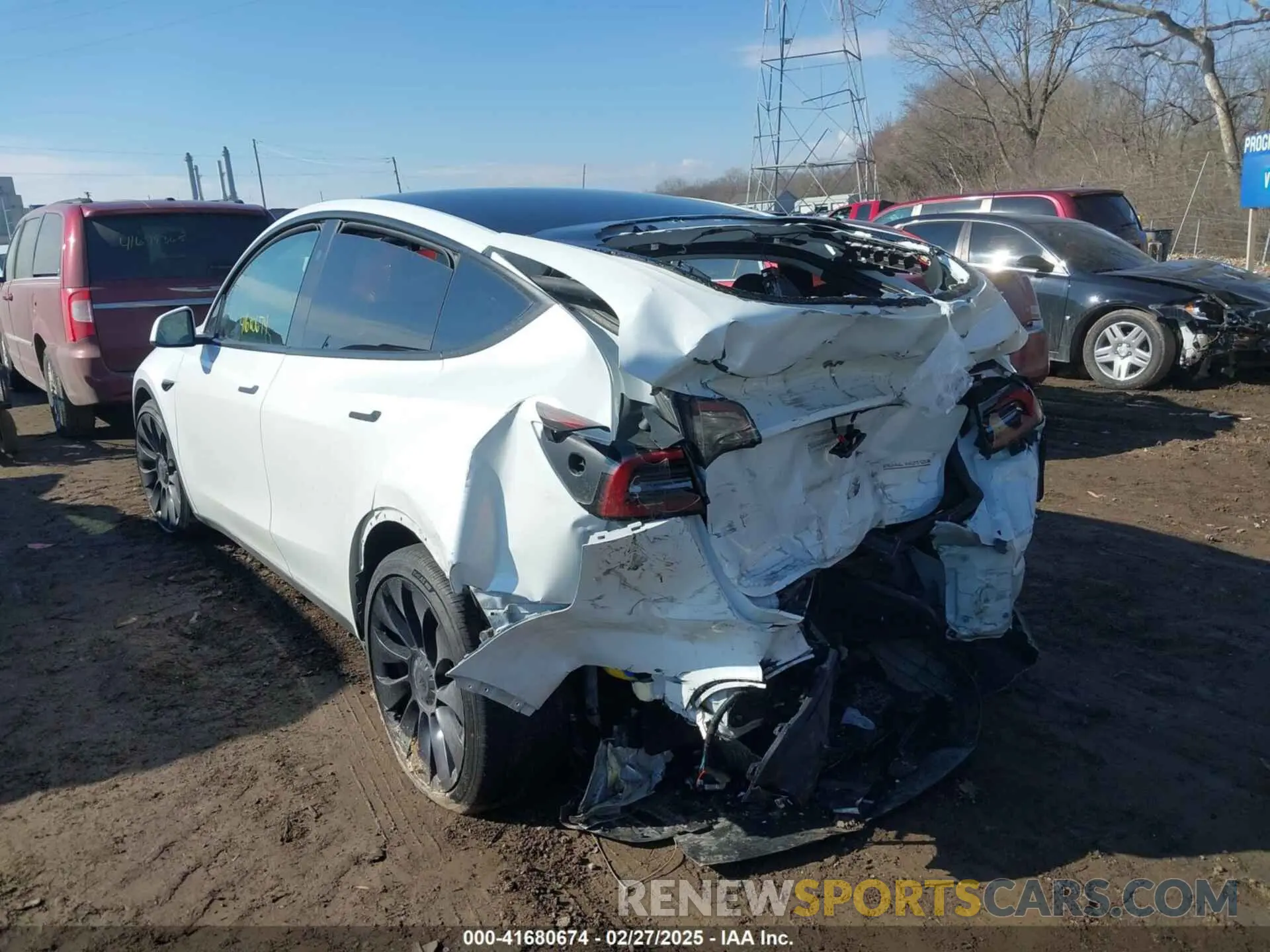 3 Фотография поврежденного автомобиля 7SAYGDEF3RA281969 TESLA MODEL Y 2024