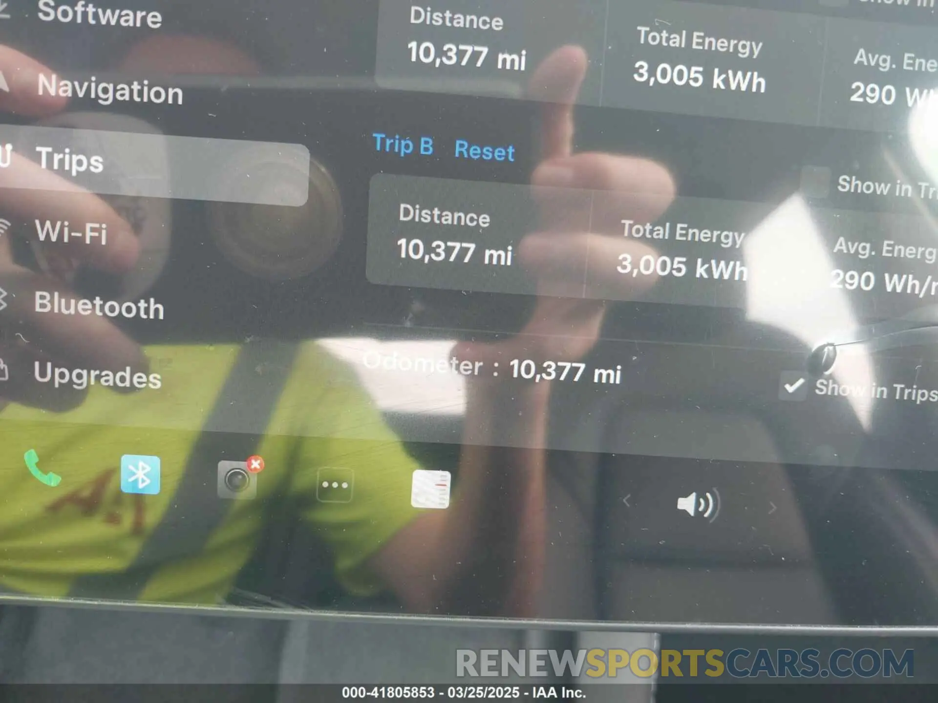 14 Photograph of a damaged car 7SAYGDEF3RA307468 TESLA MODEL Y 2024