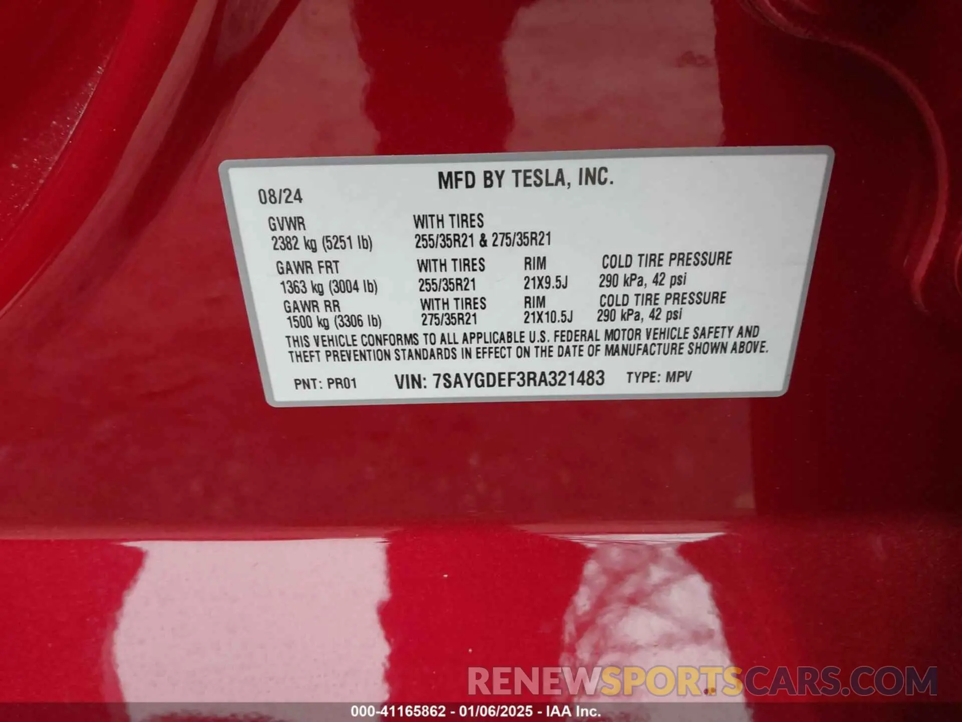 9 Photograph of a damaged car 7SAYGDEF3RA321483 TESLA MODEL Y 2024