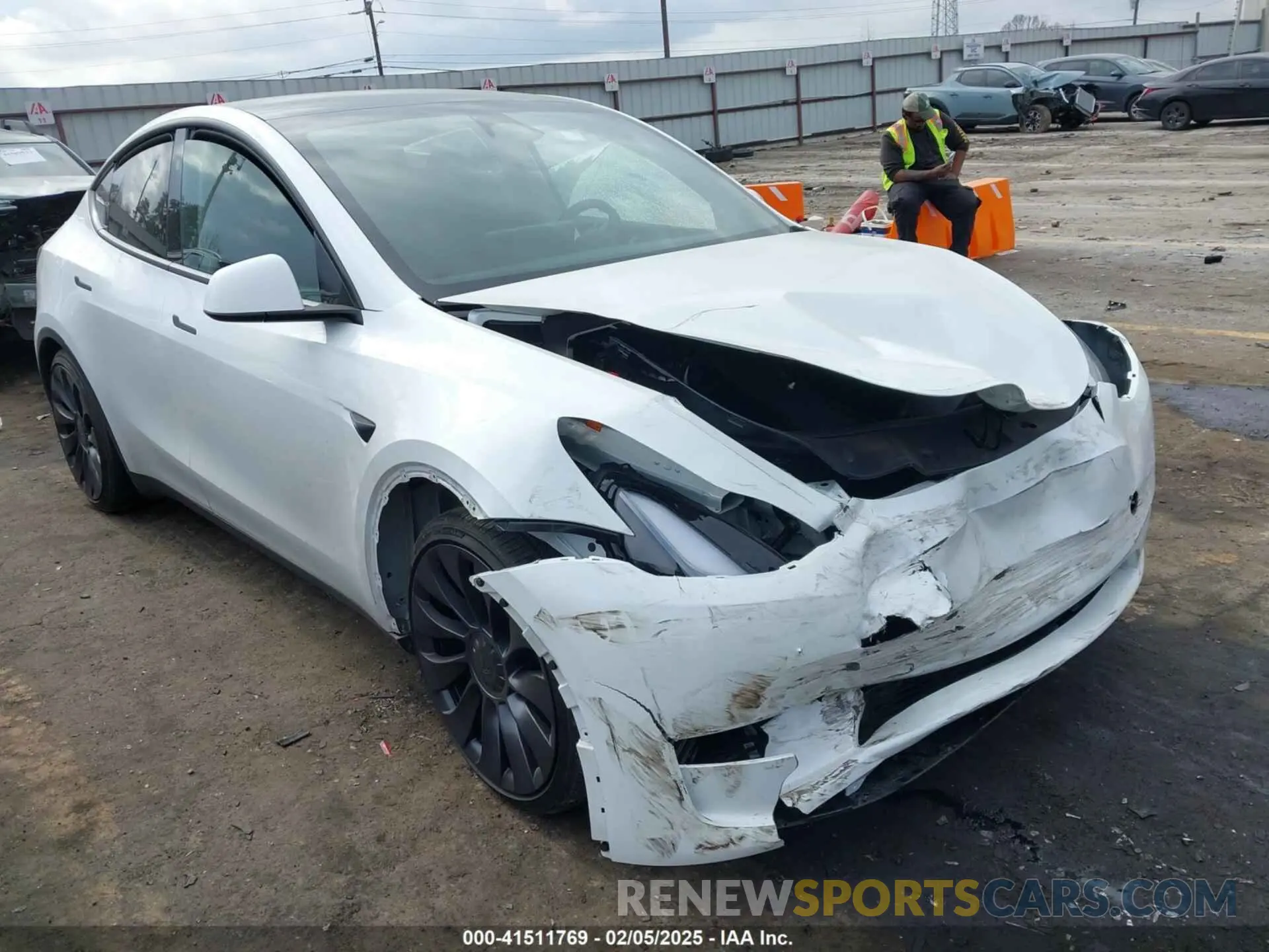 1 Фотография поврежденного автомобиля 7SAYGDEF4RA278532 TESLA MODEL Y 2024