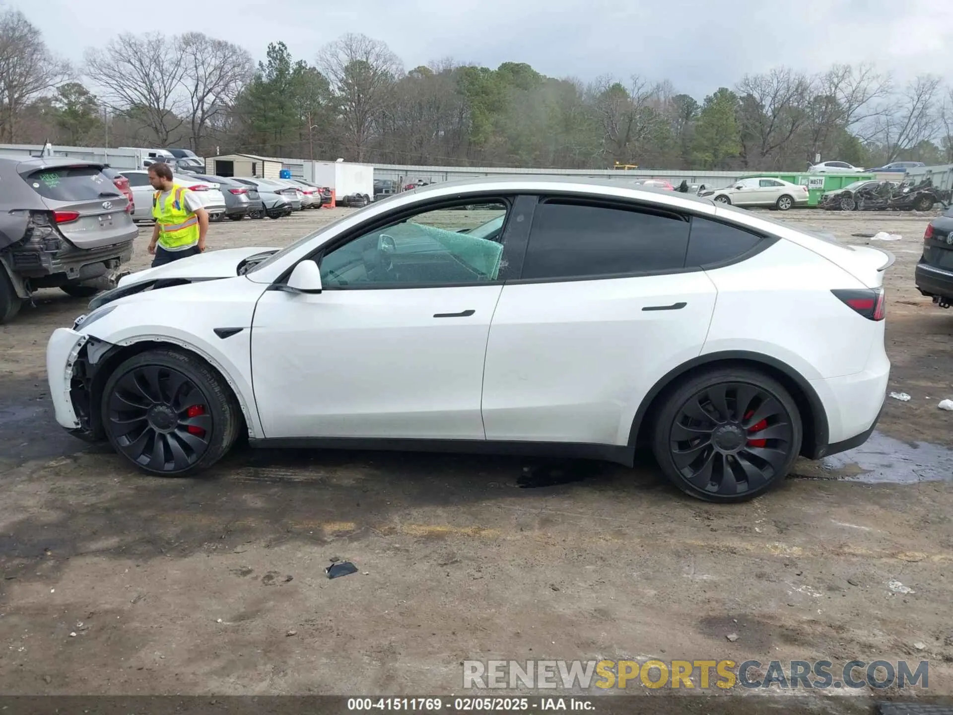 13 Фотография поврежденного автомобиля 7SAYGDEF4RA278532 TESLA MODEL Y 2024
