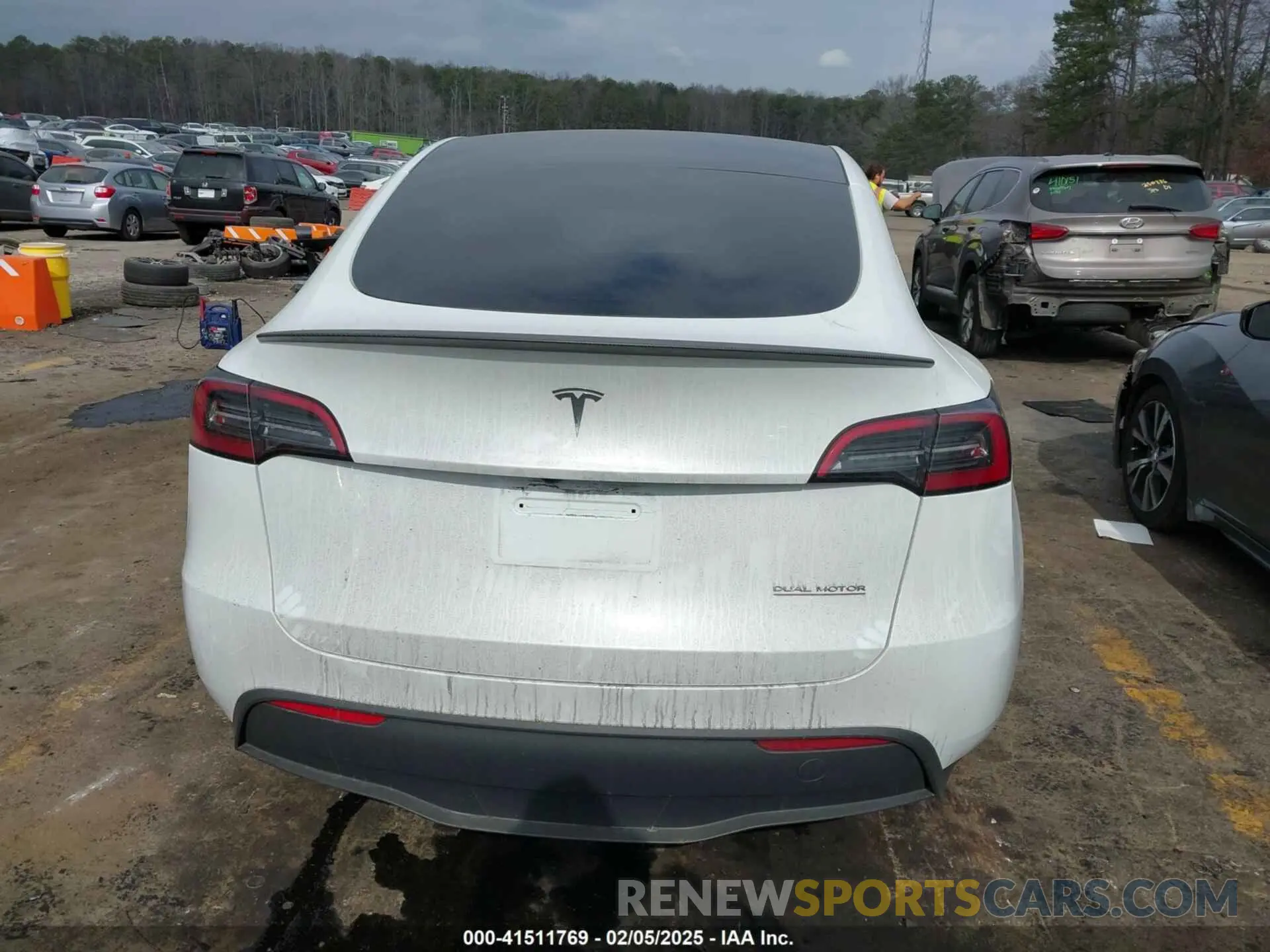 15 Фотография поврежденного автомобиля 7SAYGDEF4RA278532 TESLA MODEL Y 2024