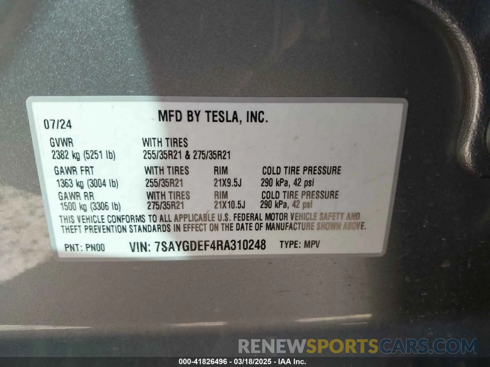 9 Photograph of a damaged car 7SAYGDEF4RA310248 TESLA MODEL Y 2024