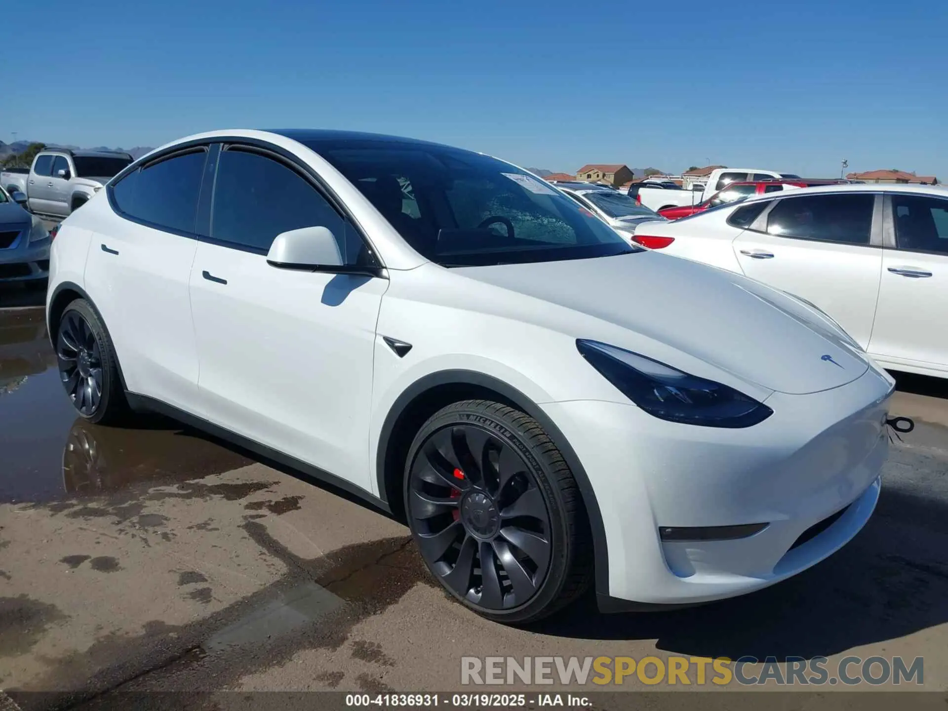 1 Photograph of a damaged car 7SAYGDEF4RF053711 TESLA MODEL Y 2024