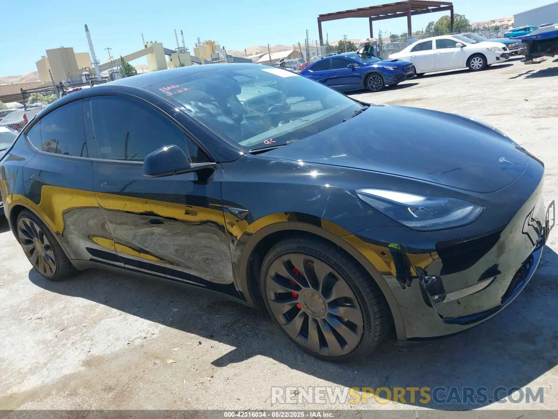 1 Photograph of a damaged car 7SAYGDEF4RF068290 TESLA MODEL Y 2024