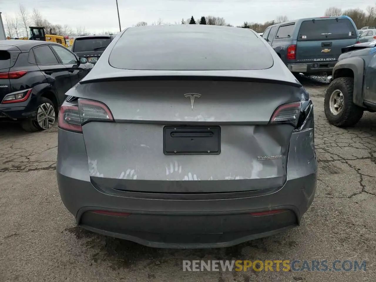 6 Фотография поврежденного автомобиля 7SAYGDEF4RF152108 TESLA MODEL Y 2024