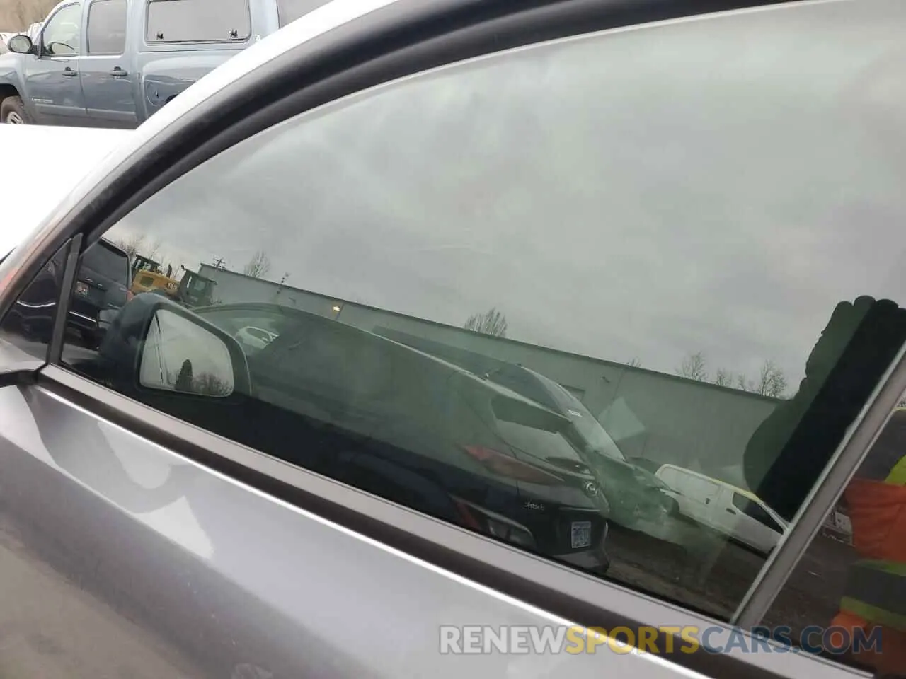 9 Фотография поврежденного автомобиля 7SAYGDEF4RF152108 TESLA MODEL Y 2024