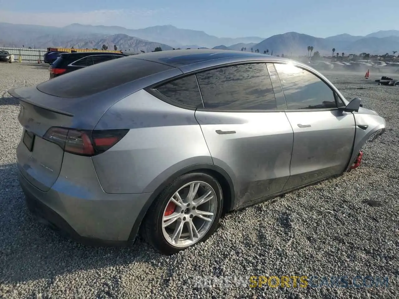 3 Фотография поврежденного автомобиля 7SAYGDEF5RA289071 TESLA MODEL Y 2024