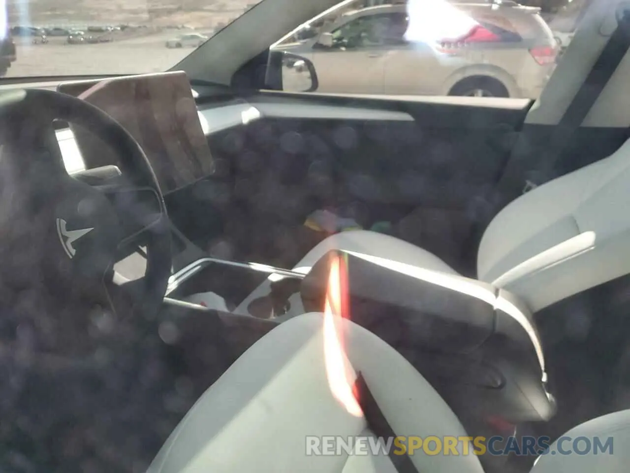 8 Photograph of a damaged car 7SAYGDEF6RF166365 TESLA MODEL Y 2024