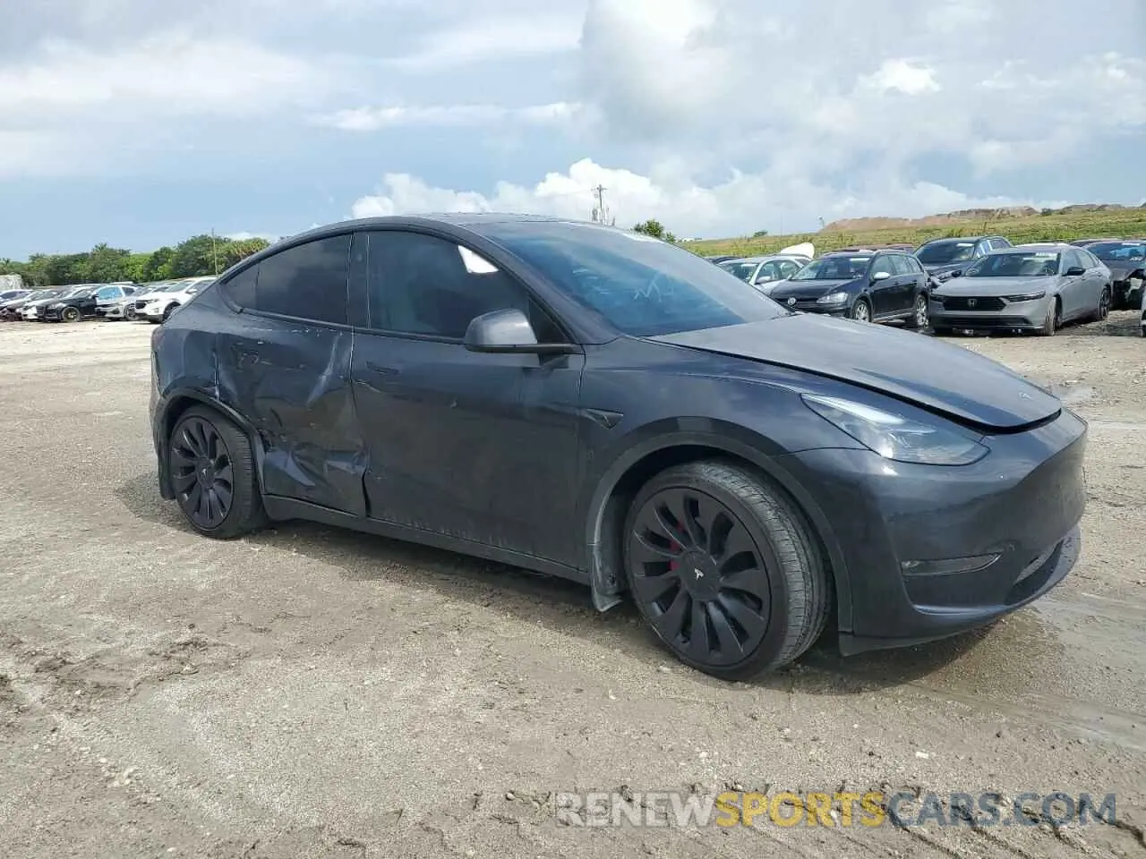 4 Фотография поврежденного автомобиля 7SAYGDEF7RA268772 TESLA MODEL Y 2024