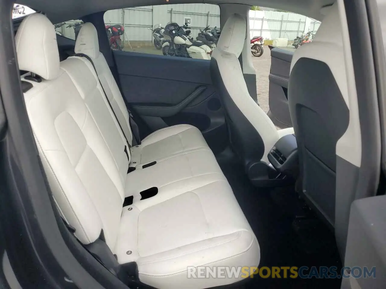 11 Фотография поврежденного автомобиля 7SAYGDEF7RF093054 TESLA MODEL Y 2024