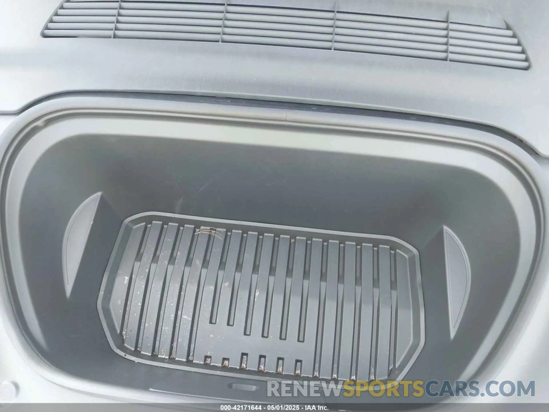 10 Фотография поврежденного автомобиля 7SAYGDEF8RA269459 TESLA MODEL Y 2024