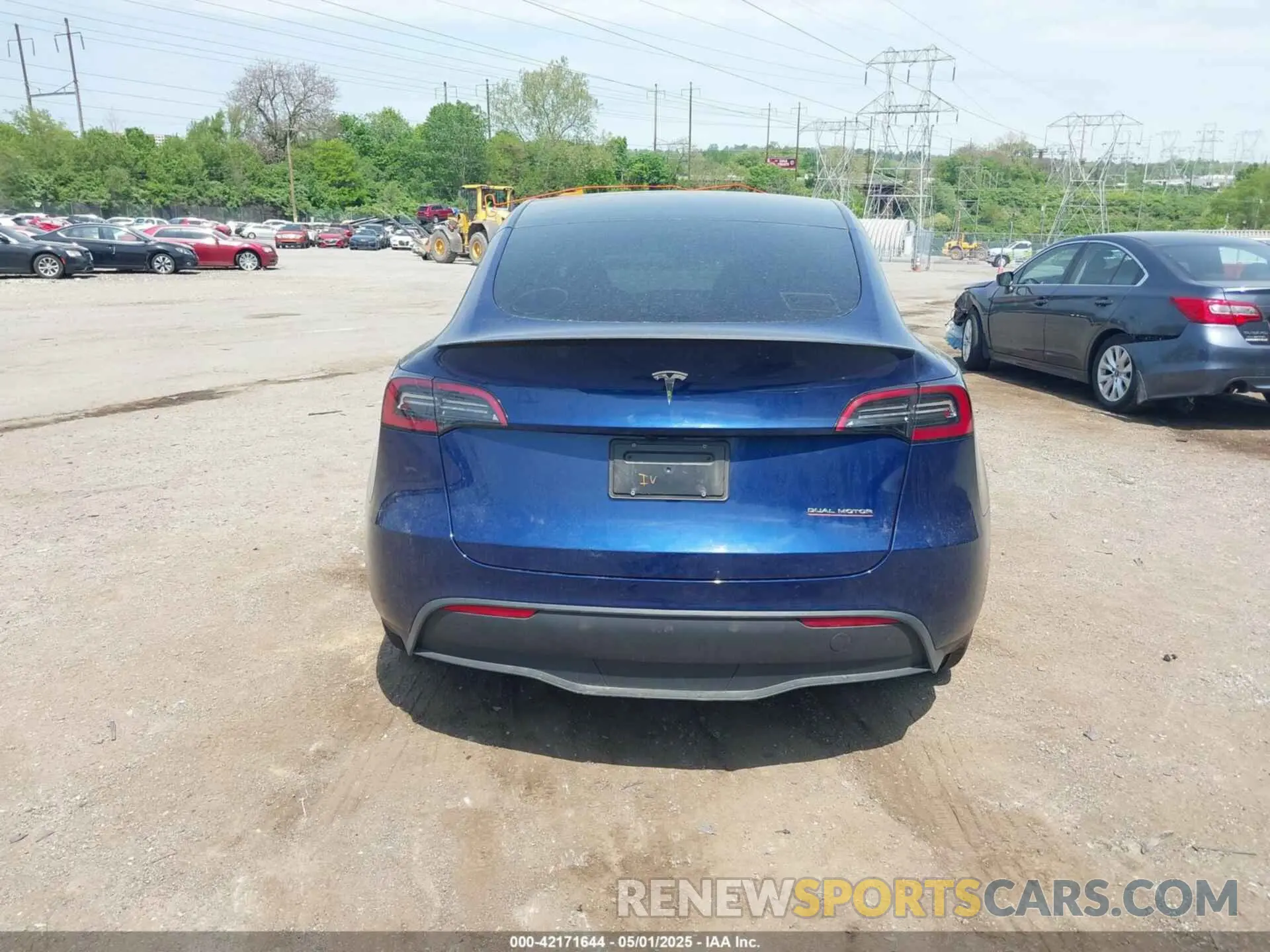 17 Фотография поврежденного автомобиля 7SAYGDEF8RA269459 TESLA MODEL Y 2024