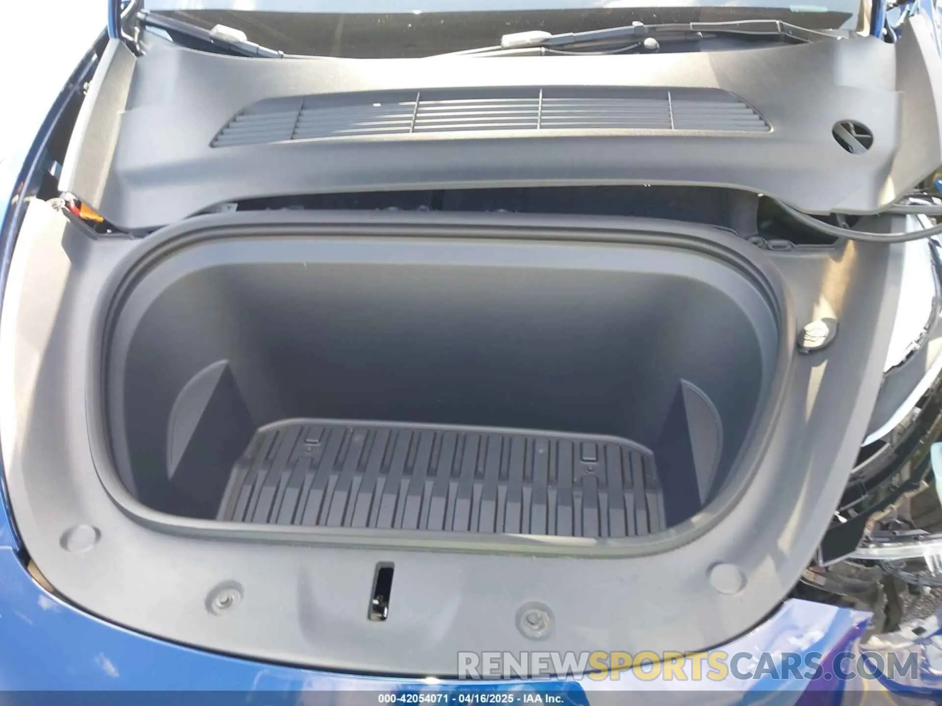 10 Фотография поврежденного автомобиля 7SAYGDEF9RA267204 TESLA MODEL Y 2024