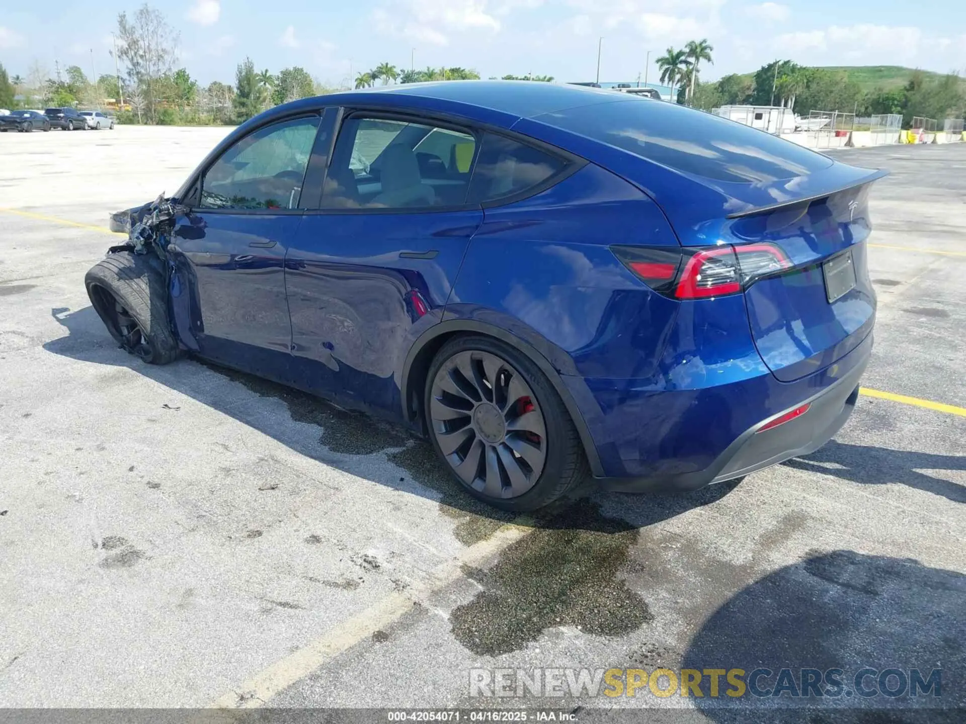 3 Фотография поврежденного автомобиля 7SAYGDEF9RA267204 TESLA MODEL Y 2024