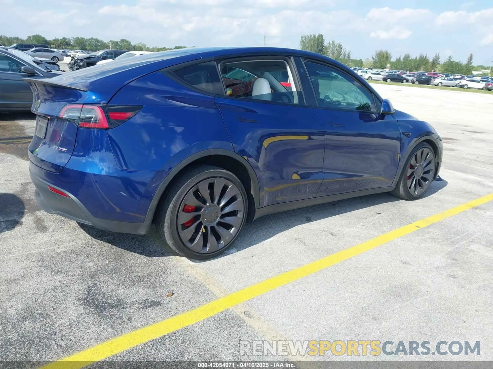4 Фотография поврежденного автомобиля 7SAYGDEF9RA267204 TESLA MODEL Y 2024