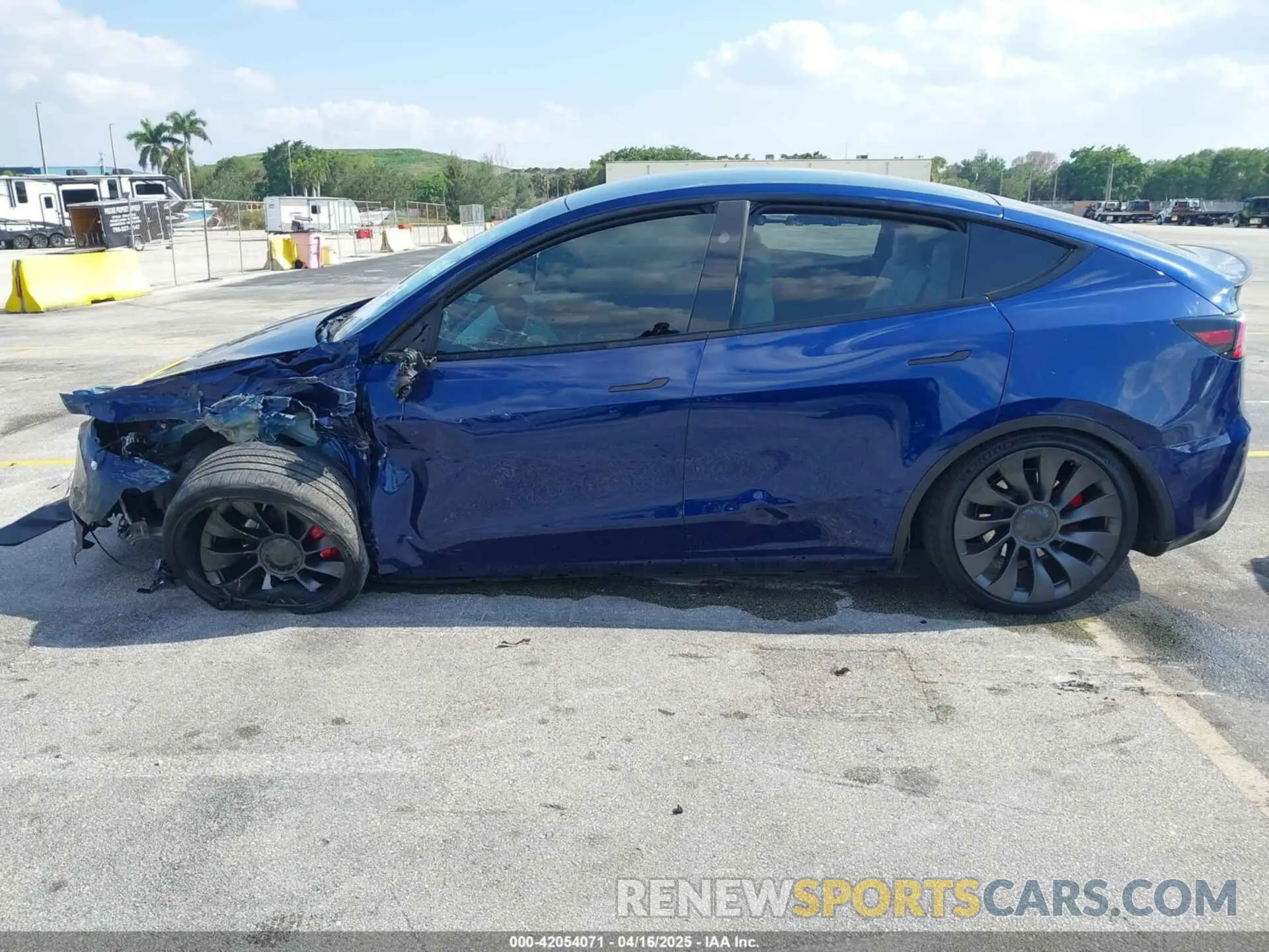 6 Фотография поврежденного автомобиля 7SAYGDEF9RA267204 TESLA MODEL Y 2024