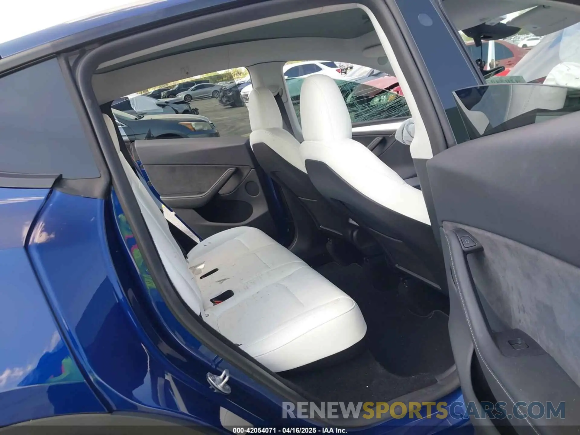 8 Фотография поврежденного автомобиля 7SAYGDEF9RA267204 TESLA MODEL Y 2024