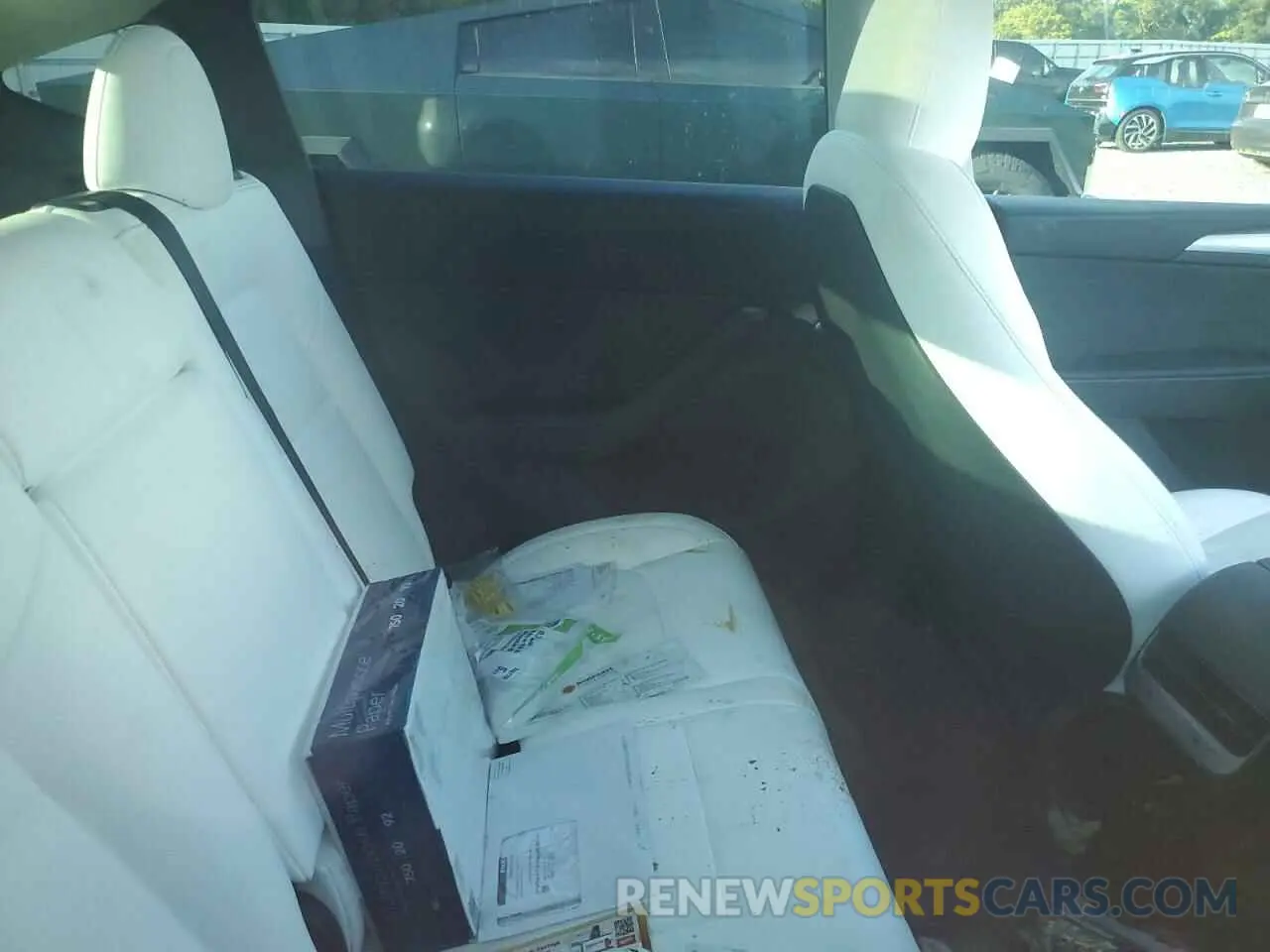 10 Photograph of a damaged car 7SAYGDEF9RA278008 TESLA MODEL Y 2024
