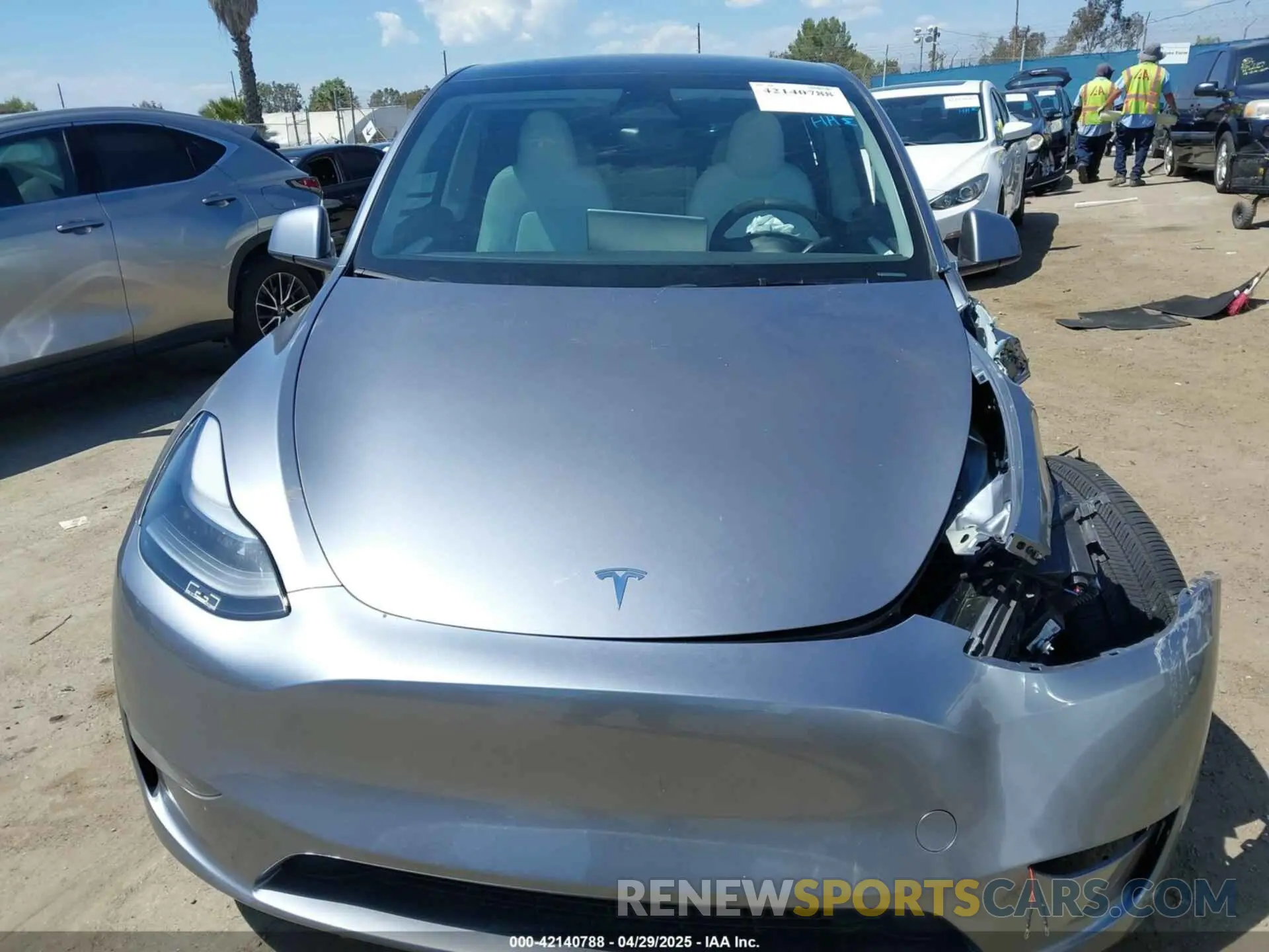 11 Photograph of a damaged car 7SAYGDEF9RA299036 TESLA MODEL Y 2024