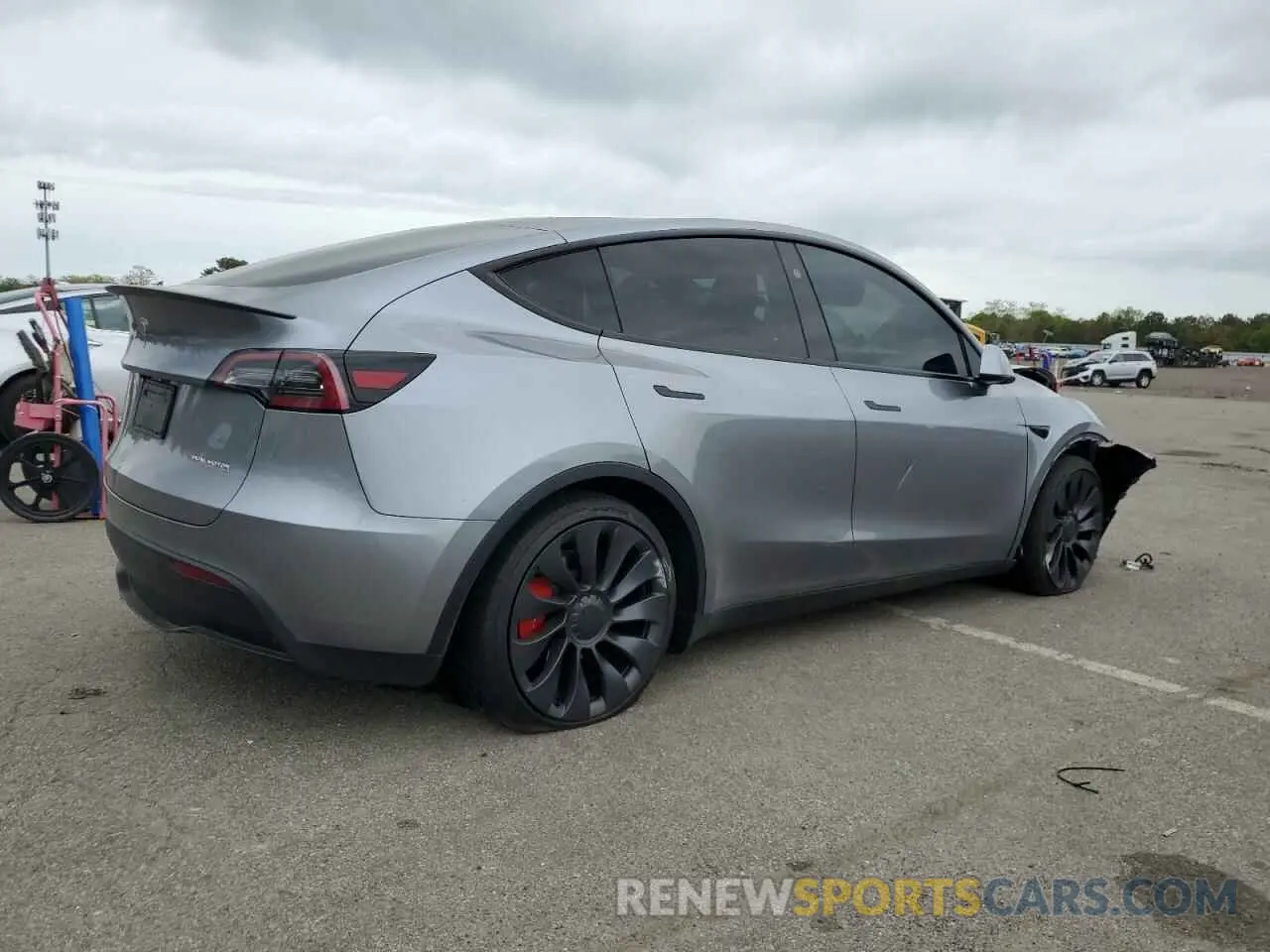 3 Фотография поврежденного автомобиля 7SAYGDEF9RA307989 TESLA MODEL Y 2024