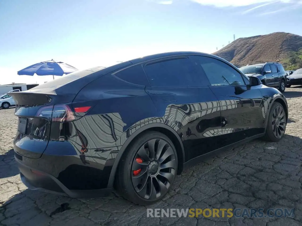 3 Photograph of a damaged car 7SAYGDEF9RF130637 TESLA MODEL Y 2024
