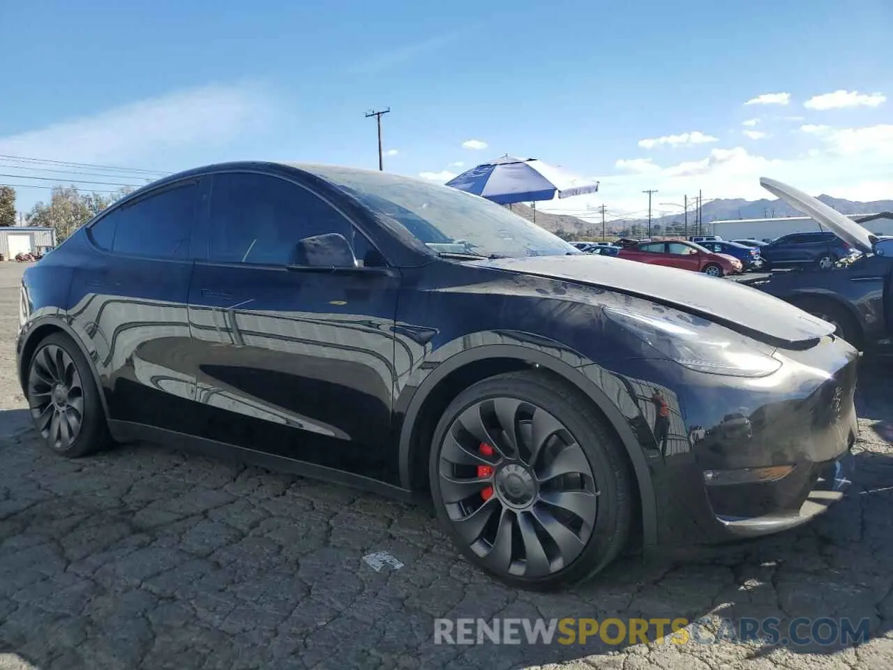 4 Photograph of a damaged car 7SAYGDEF9RF130637 TESLA MODEL Y 2024