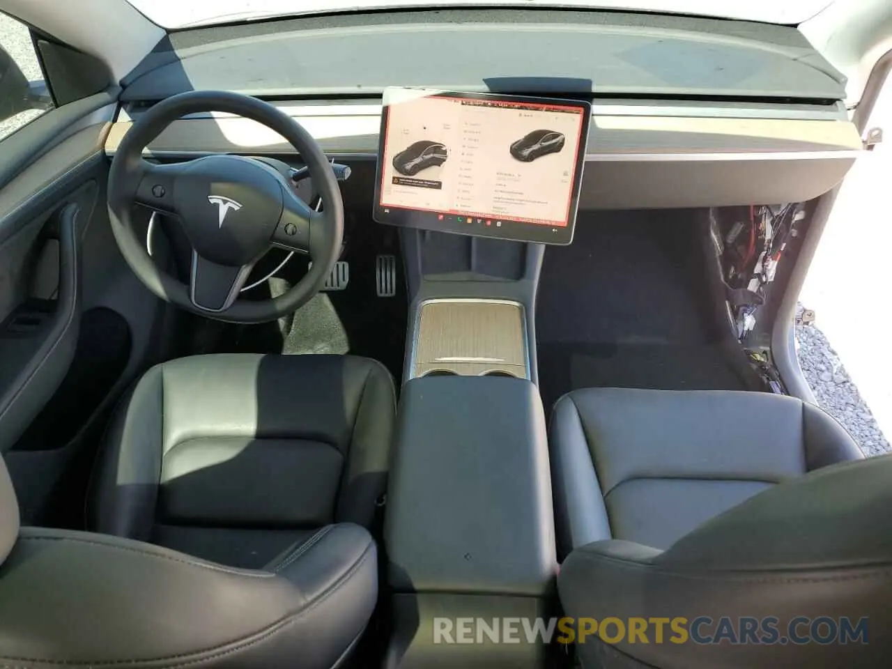 8 Photograph of a damaged car 7SAYGDEFXRA271486 TESLA MODEL Y 2024