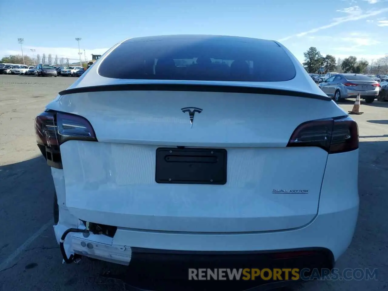 6 Фотография поврежденного автомобиля 7SAYGDEFXRF117959 TESLA MODEL Y 2024