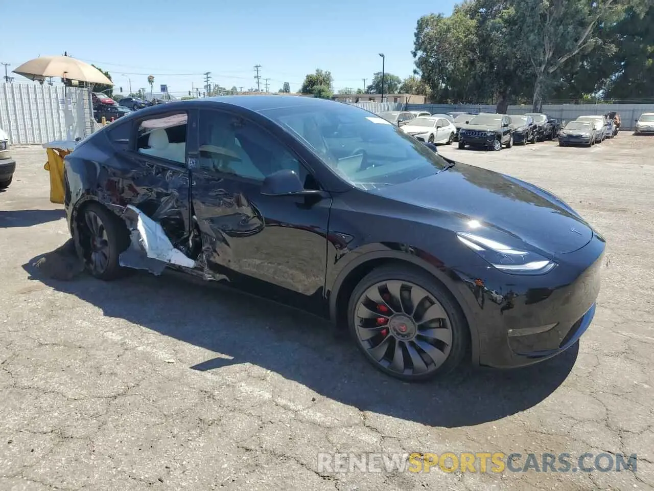 4 Фотография поврежденного автомобиля 7SAYGDEFXRF128976 TESLA MODEL Y 2024