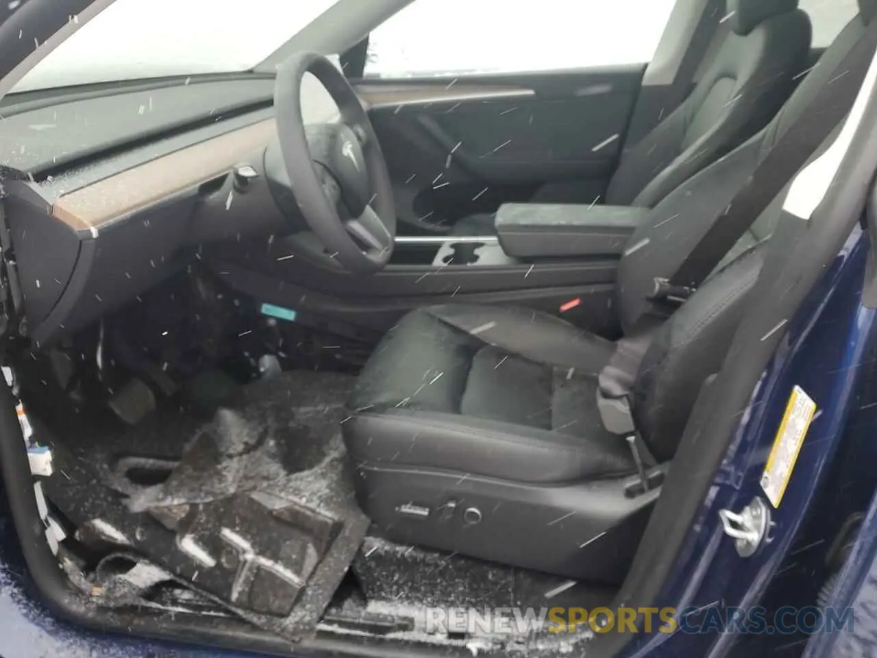 7 Фотография поврежденного автомобиля LRWYGDEE3RC661444 TESLA MODEL Y 2024