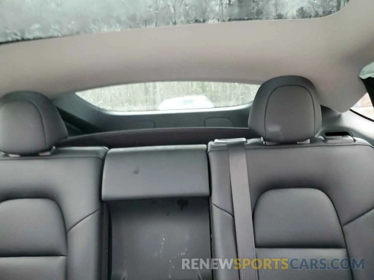 10 Фотография поврежденного автомобиля LRWYGDEE9RC639688 TESLA MODEL Y 2024
