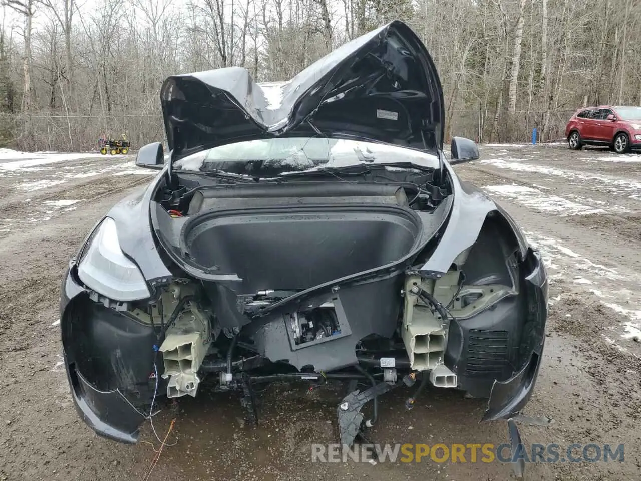 5 Фотография поврежденного автомобиля LRWYGDEE9RC639688 TESLA MODEL Y 2024
