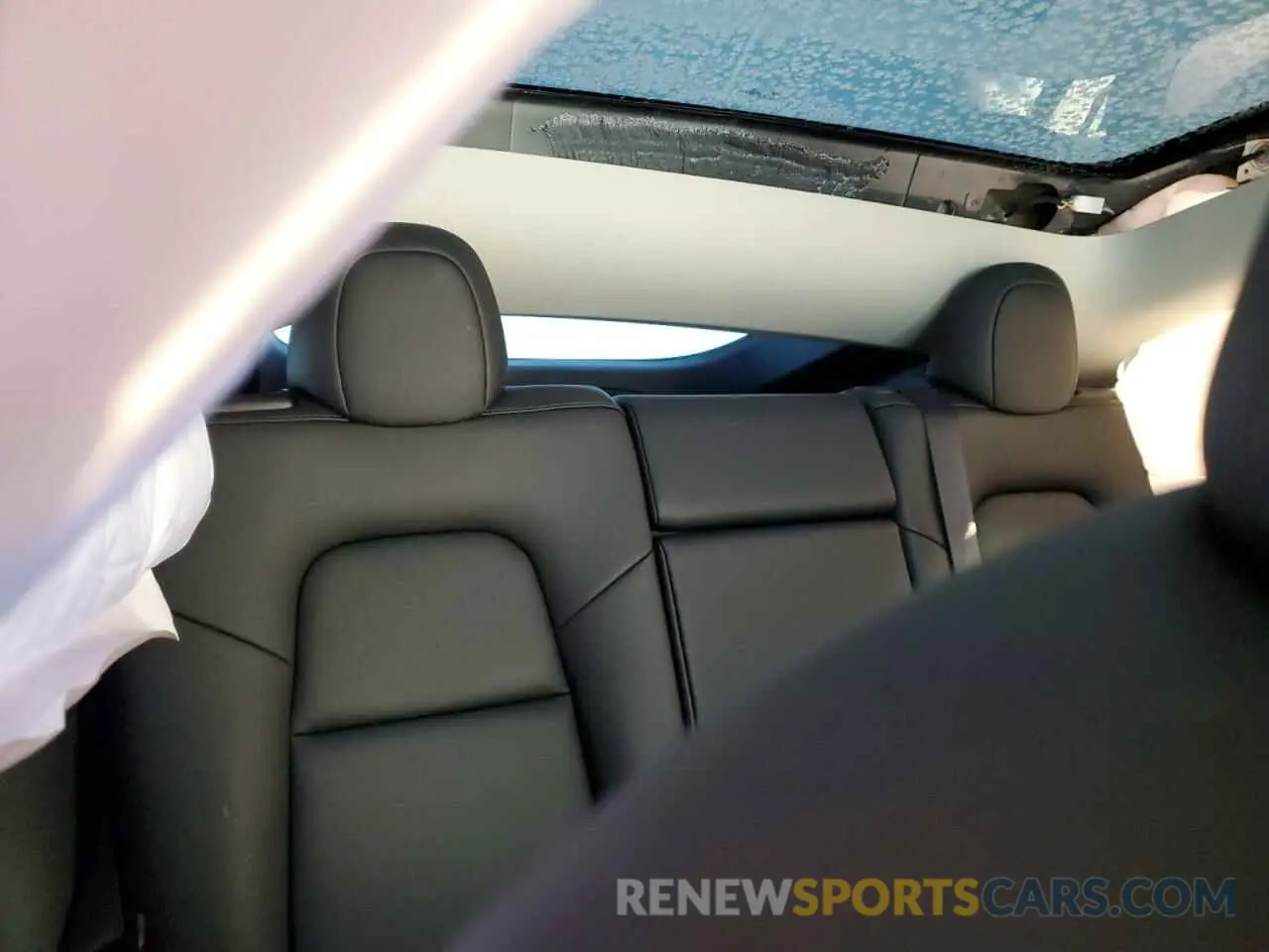 10 Photograph of a damaged car 7SAYGAEE1SF218433 TESLA MODEL Y 2025