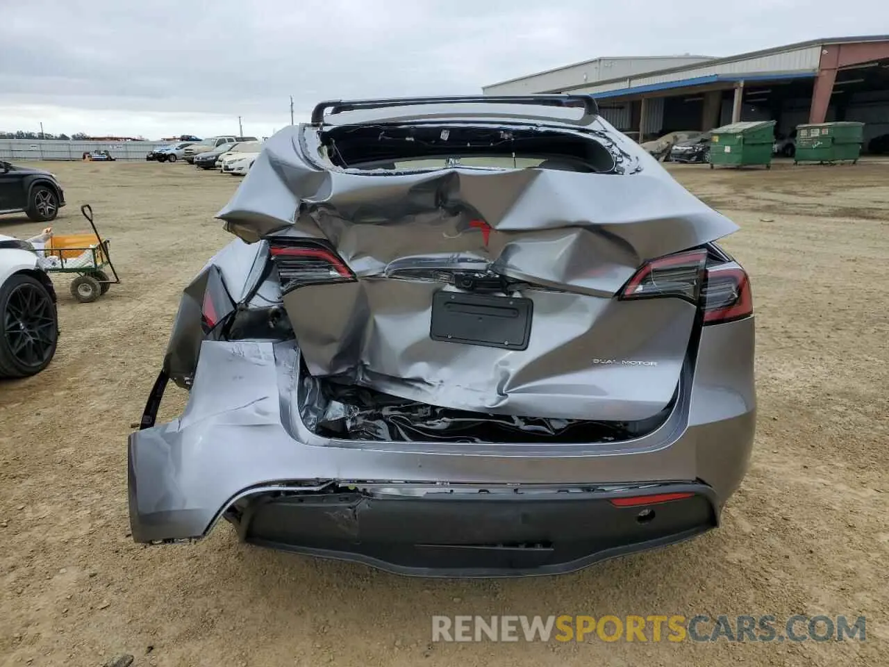 6 Photograph of a damaged car 7SAYGAEE2SF312868 TESLA MODEL Y 2025