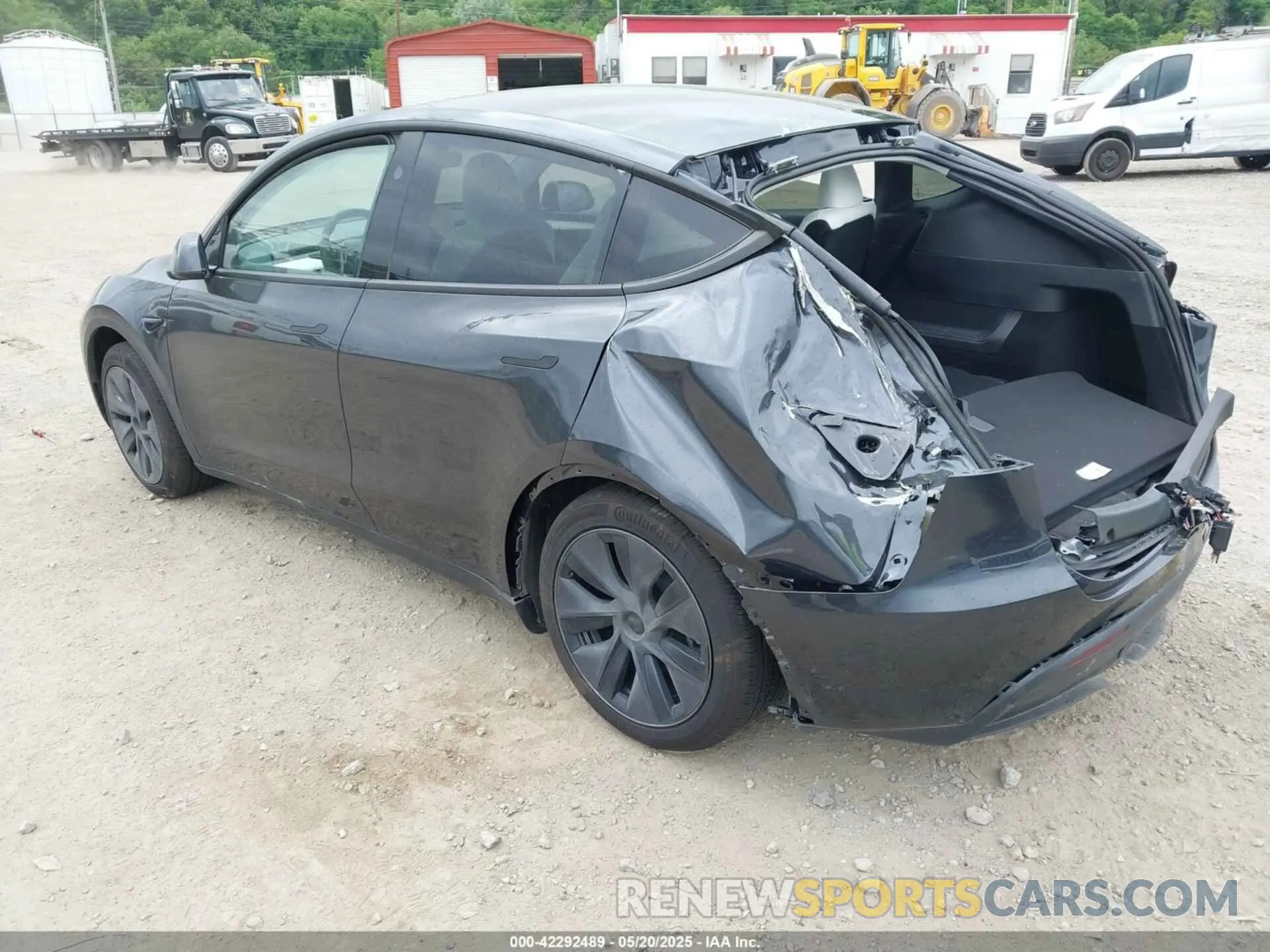 3 Photograph of a damaged car 7SAYGAEE3SF264491 TESLA MODEL Y 2025