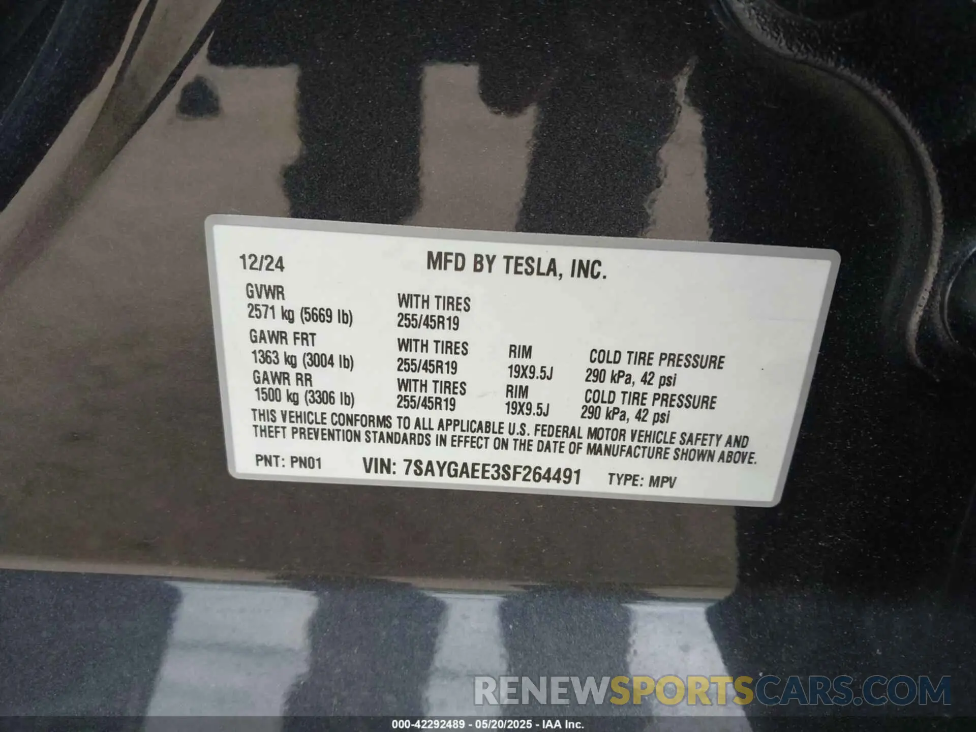9 Photograph of a damaged car 7SAYGAEE3SF264491 TESLA MODEL Y 2025