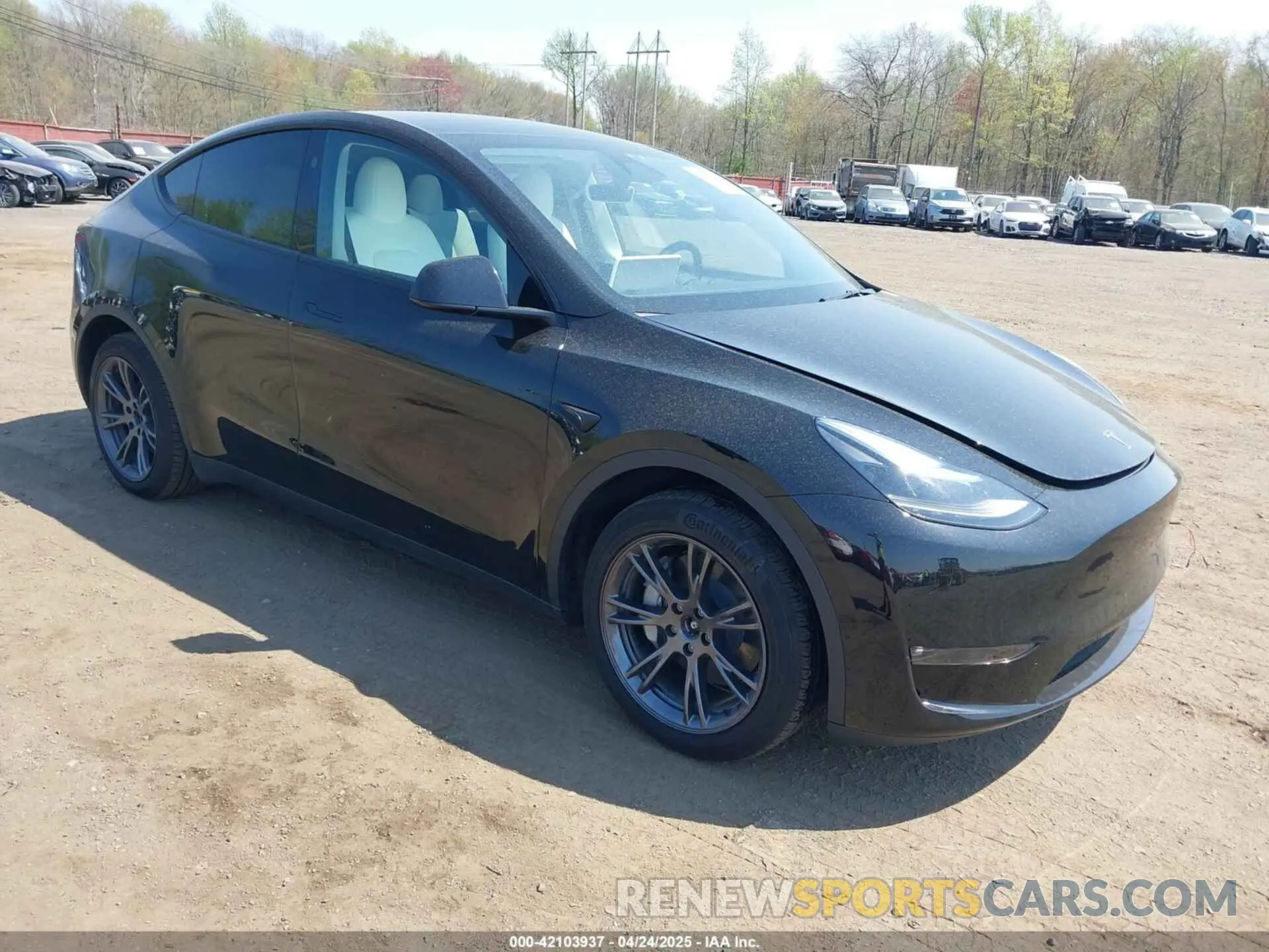 1 Фотография поврежденного автомобиля 7SAYGAEE5SF249006 TESLA MODEL Y 2025