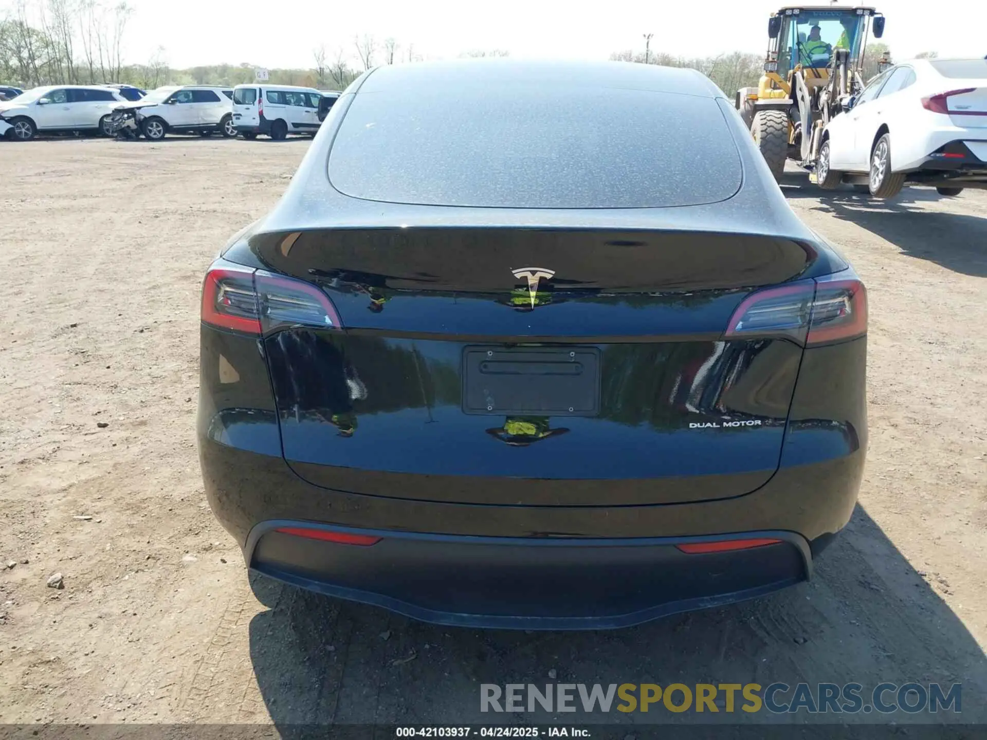 16 Фотография поврежденного автомобиля 7SAYGAEE5SF249006 TESLA MODEL Y 2025