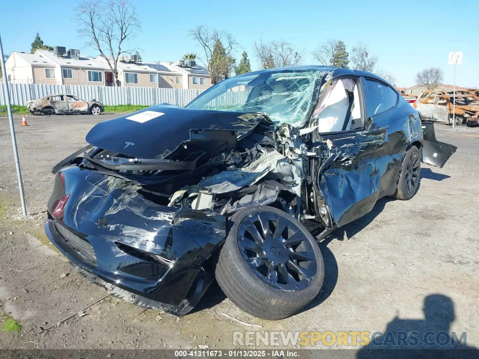 2 Photograph of a damaged car 7SAYGAEE6SF215009 TESLA MODEL Y 2025