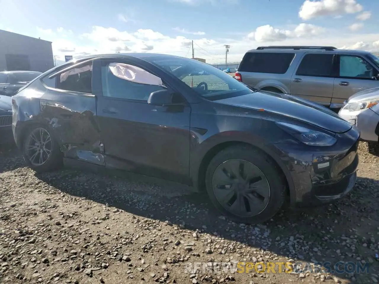 4 Photograph of a damaged car 7SAYGAEE6SF252755 TESLA MODEL Y 2025