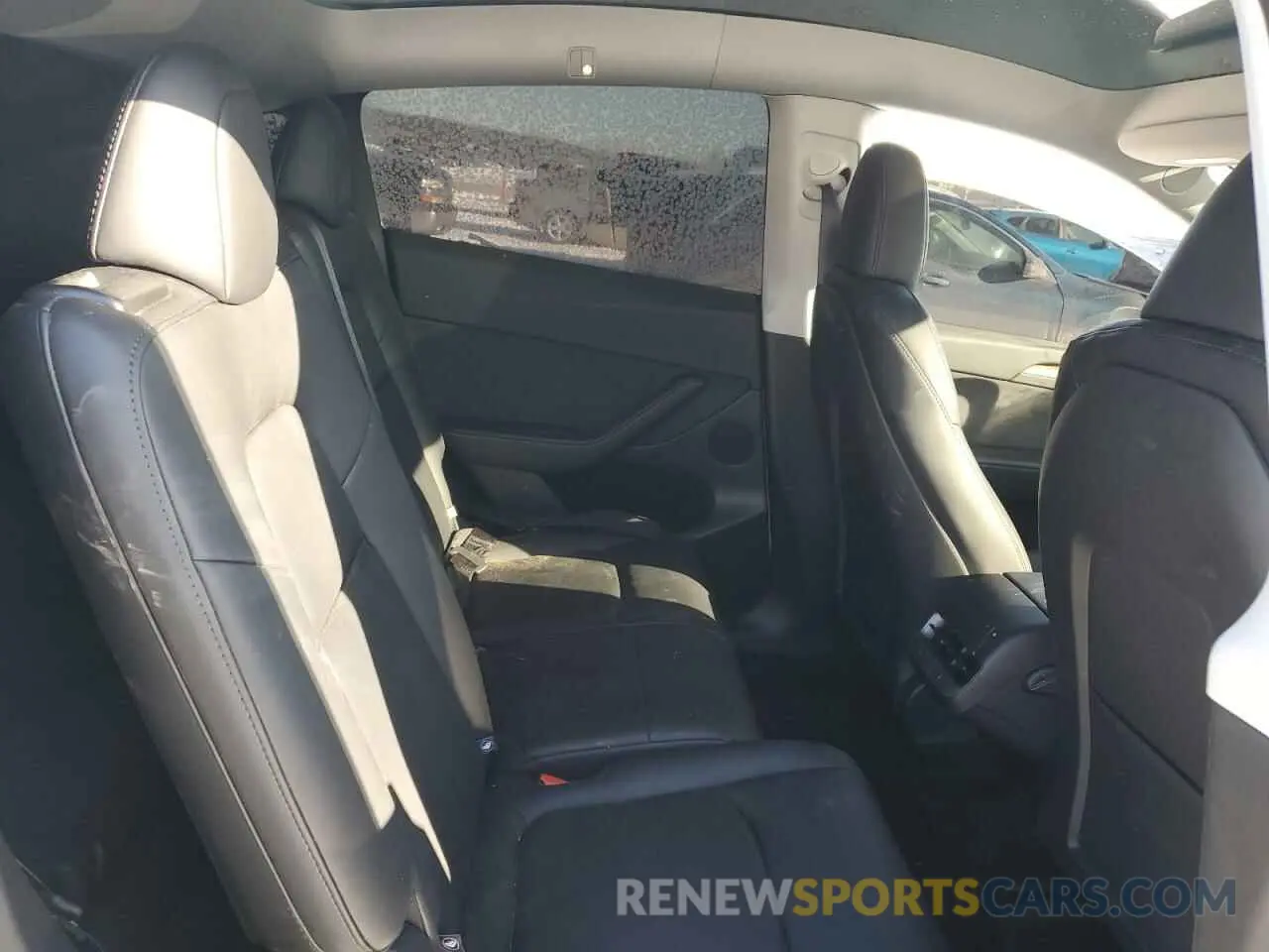 10 Photograph of a damaged car 7SAYGAEE8SF255950 TESLA MODEL Y 2025