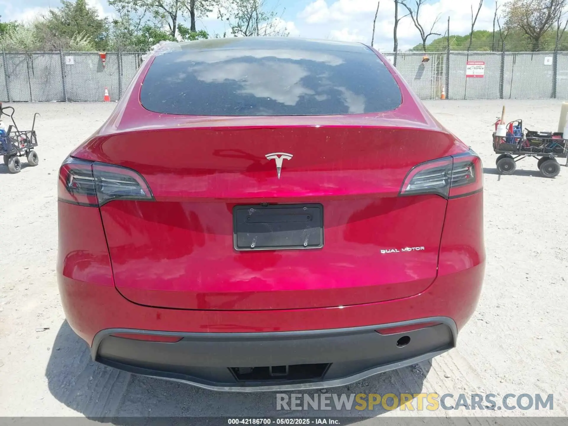 16 Photograph of a damaged car 7SAYGAEE8SF265863 TESLA MODEL Y 2025